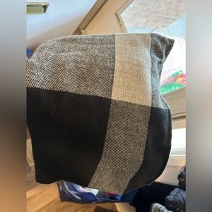 RW & Co thick scarf shawl NWOT